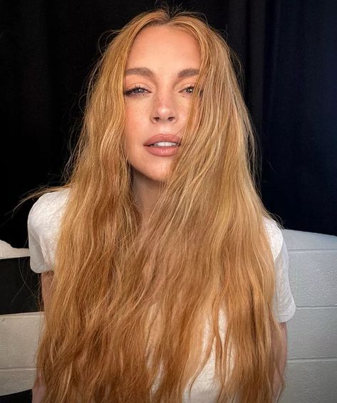 40 Fall Hair Color Ideas Lindsay Lohan Hair, Hair Concerns, Hair Color Auburn, Strawberry Blonde Hair, Body Hair Removal, Lip Hair, Auburn Hair, Lindsay Lohan, Copper Hair