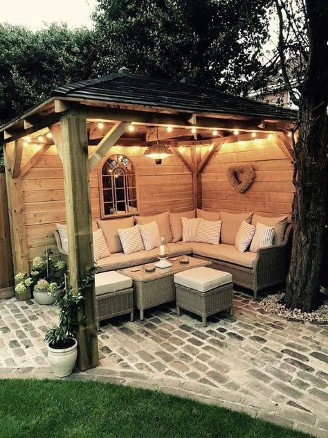 Patio Garden Ideas On A Budget, Design Per Patio, Moderne Have, Wooden Gazebo, Pergola Ideas, Budget Garden, Budget Patio, Pergola Patio, Small Backyard Patio