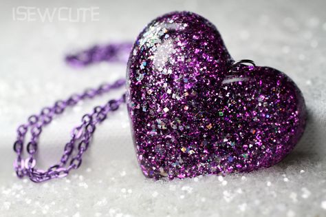 Modge Podge Glass, Purple Heart Necklace, Goth Necklaces, Glitter Necklace, Goth Necklace, Jewelry Purple, Necklace Big, Purple Necklace, Ingredients List