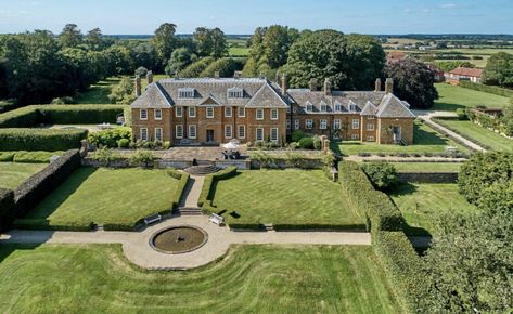 Iron Main Gate Design, Special Operations Executive, British Homes, Tree Lined Driveway, Mansion House, Garden Pavilion, Main Gate Design, Formal Gardens, Country Estate