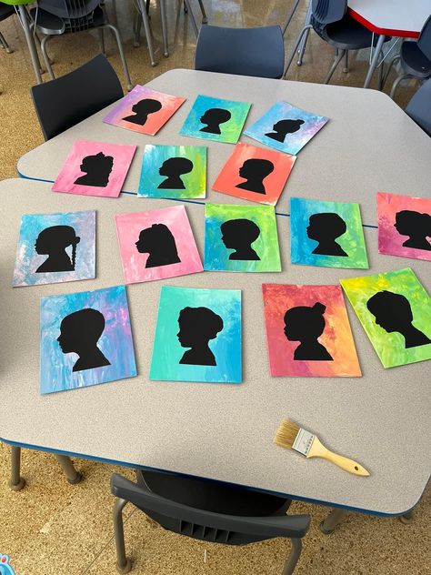 Silhouette Paintings, Preschool Graduation Party, Line Art Lesson, Prek Crafts, Class Inspiration, Fiesta Tropical, Preschool Graduation, Preschool Art Activities, Elementary Art Projects