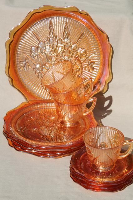 vintage marigold iridescent carnival glass dishes set iris & herringbone plates, cups & saucers Round Sandwich, Iris Pattern, Carnival Glass Vintage, Carnival Glassware, Vintage Dishware, Collectible China, China Hutch, Cake Platter, Fall Festivities