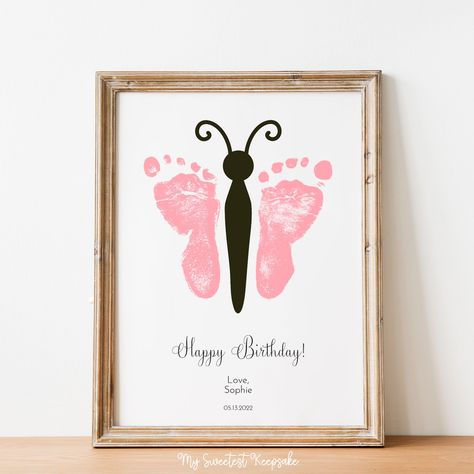 Happy Birthday Grandma, Footprint Craft, Baby Art Projects, Footprint Crafts, Baby Footprint, Baby Handprint, Budget Crafts, Diy Bebe, Birthday Keepsakes