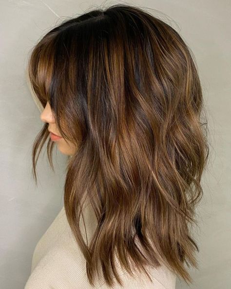 Shoulder-Length Hair with Teasy Lights Thick Shoulder Length Hair, Best Medium Length Haircuts, Med Hair, Teasy Lights, Octopus Haircut, Choppy Cut, Medium Length Haircuts, Hairstyles For Thick Hair, Haircuts For Thick Hair