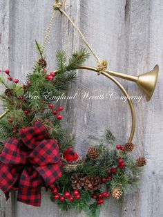 Horns Decor, French Country Christmas, English Christmas, French Christmas, Christmas Craft Kit, Tartan Christmas, Colonial Christmas, French Horn, Easy Christmas Diy