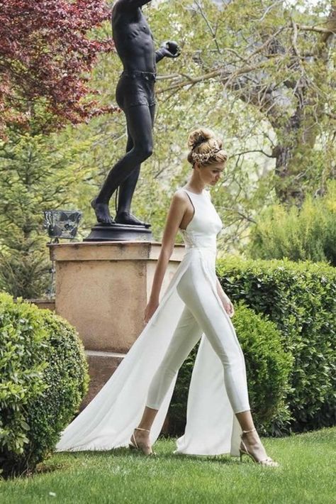 Woman In White, Bridal Jumpsuit, Wedding Jumpsuit, Summer Wedding Outfits, Summer Wedding Outfit Guest, Wedding Hijab, Dresses To Wear, Wedding Guest Outfit Summer, Civil Wedding