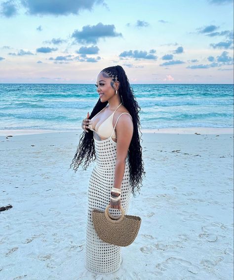 Baecation Hairstyles, Cover Up Swimsuit Outfit, Island Vacation Outfits Black Women, White Coverup, Vacay Fits, Jamaica Outfits, Vacation Outfits Women, Cute Vacation Outfits, Beach Party Outfits