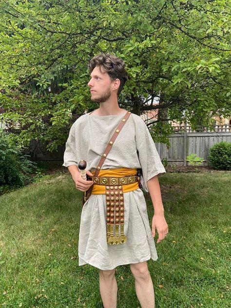 1st Century Roman Clothing, Roman Tunic Men, Ancient Roman Clothing Men, Roman Uniform, Roman Outfits, Roman Outfit, Roman Tunic, Rome Costume, Ancient Roman Clothing