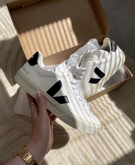 Veja Campo Sneakers, Trendy Womens Sneakers, Shoes Outfit Fashion, Shoe Wishlist, Classy Shoes, Hype Shoes, Shoe Inspiration, Shoe Inspo, Swag Shoes