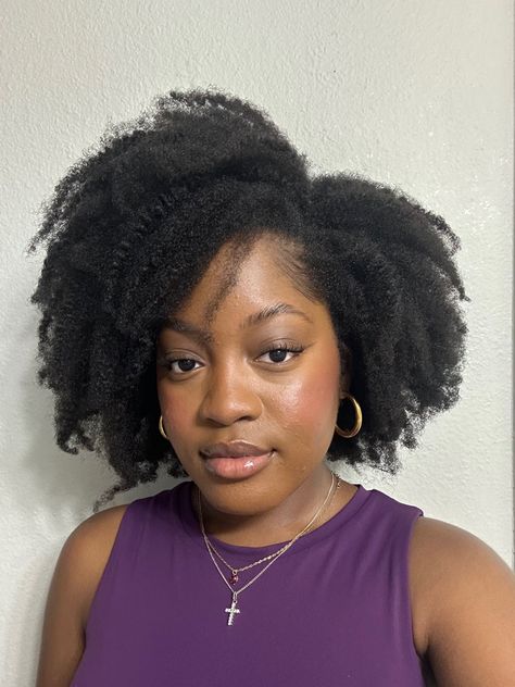 #4chair #braidout #naturalhairstyles #4chairstyles Braidouts On Natural Hair, Coily Hairstyles, Afro Aesthetic, 4c Afro, Dreadlock Hair, Hair Puff, Natural Hair Tutorials, Hair Patterns, Type 4 Hair