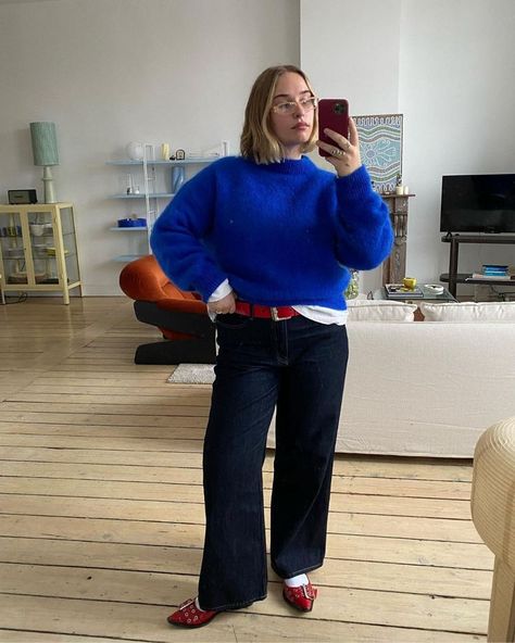 Blue Jumper Outfit, Jumper Outfit, Vintage Knitwear, Easy Outfits, Big Collar, Indian Prints, Blue Jumper, I Don T Know, Don T Know