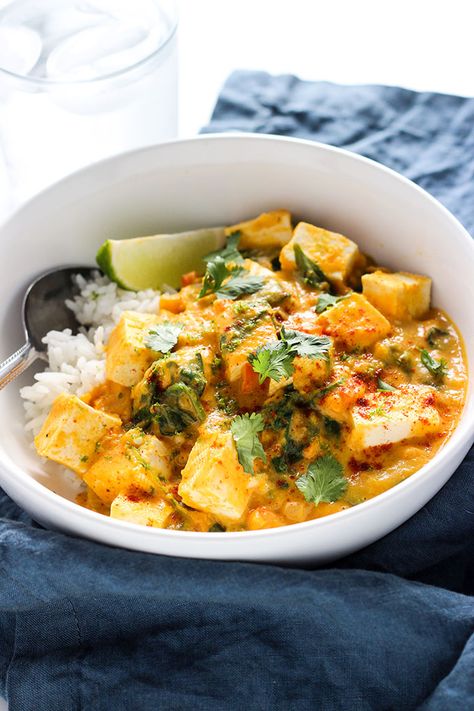 Next time you are craving take-out, make this easy tofu pumpkin curry instead! All you need is a few pantry staples and 30 minutes! Easy Tofu, Tofu Curry, Pumpkin Curry, Homemade Pumpkin Puree, Curry Dishes, Pantry Staples, Tofu Recipes, Veg Recipes, Healthy Dishes