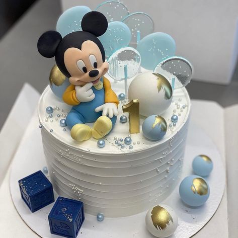 Mickey Mouse Cake For Boys, Mickey Mouse Cake 1st Birthday, Baby Mickey Mouse Cake, Mickey Birthday Cakes, Half Birthday Cakes, Boys First Birthday Cake, Baby First Birthday Themes, Fresh Fruit Cake, Baby Birthday Decorations