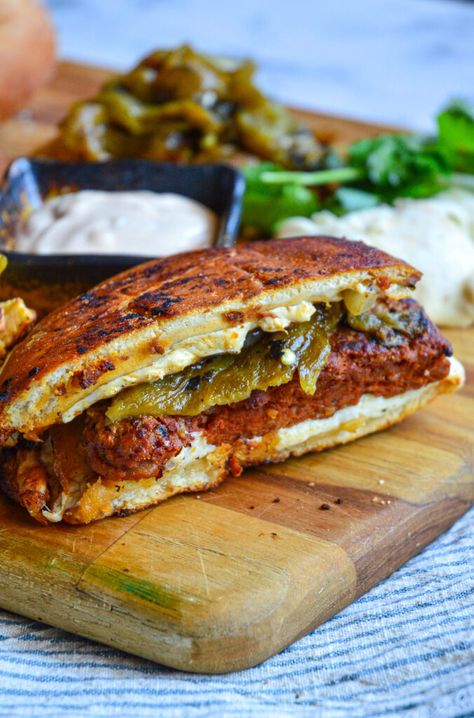 I love recipes using chorizo sausage. There are so many chorizo sausage recipes and this chorizo burger is one way to get started! Chorizo Sandwich Recipes, Breakfast With Chorizo, Recipes Using Chorizo Sausage, Chorizo Sausage Recipes Dinners, Recipes Using Chorizo, Chorizo Sausage Recipes, Easy Chorizo Recipes, Chorizo Recipes Appetizers, Chorizo Pasta Recipes