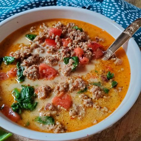 Debbie Kotchey on Instagram: “[PARMA ROSA SOUP] When you don't know what to make for dinner but want it to be quick and comforting, I suggest this Parma Rosa Soup. Made…” Parma Rosa Sauce, Recipe For Pumpkin Bread, Tomato Powder, What To Make For Dinner, Cooking Homemade, What To Make, Keto Dinner, Parma, Cheeseburger Chowder