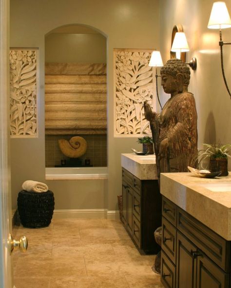 A full-size statue makes this bathroom feel like a spa. Zen Bathroom Decor, Zen Bathroom Design, Asian Bathroom, Asian Interior Design, Zen Bathroom, Themed Bathroom, Asian Interior, Eclectic Bathroom, Bed Platform