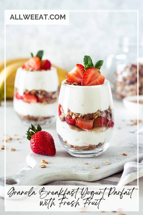 Start your day right with a Granola Breakfast Yogurt Parfait! This delicious recipe layers creamy yogurt, crunchy granola, and fresh seasonal fruit for a balanced and energizing meal. Perfect for breakfast meal prep or a quick snack, it's a nutritious choice your whole family will love. #GranolaParfait #HealthyBreakfastIdeas #EasyRecipes #MealPrepBreakfast #FruitParfait #BreakfastInspiration Yogurt Parfait With Honey, Healthy Parfait Recipes, Strawberry Yogurt Parfait, Breakfast Yogurt Parfait, Healthy Parfait, Breakfast Yogurt, Greek Yogurt Parfait, Granola Parfait, Creamy Yogurt