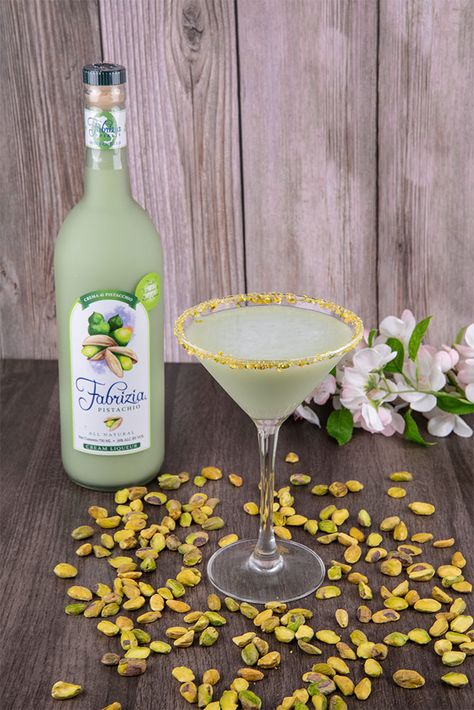 Pistachio Recipe: Pistachio Martini Recipe - Fabrizia Spirits Pistachio Liquor Recipes, Pistachio Liqueur Drinks, Pistachio Liquor, Pistachio Cocktail, Martini With Vanilla Vodka, Pistachio Extract, Pistachio Martini Recipe, Pistachio Martini, Pistachio Drink