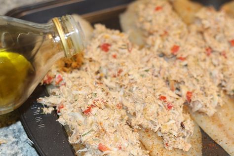 BeautyFash {from Sequins to Cilantro!}: Crab Stuffed Flounder Stuffed Fish With Crabmeat, Recipes With Crab, Stuff Flounder Recipes, Crab Stuffed Flounder, Flounder Fish Recipes, Stuffed Flounder, Food Cleanse, Raw Food Cleanse, Flounder Fish