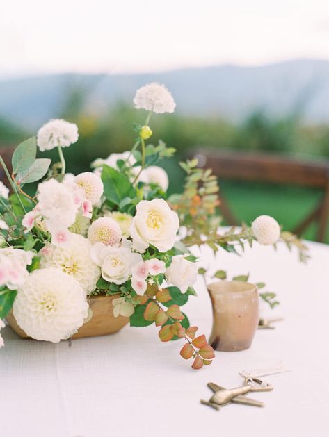 Gorge Crest Vineyard Wedding | HART Floral Hart Floral, Photography Planner, Hood River Oregon, Hood River, Vineyard Wedding, Sweet Life, Life Photography, Oregon, Wedding Flowers