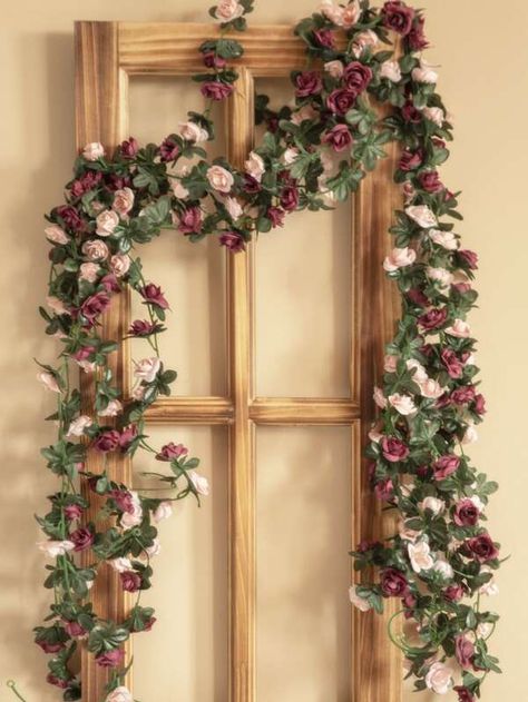 This vine will be used combined with ballons for the Circle Arch Vine Garden, Mom Decor, Artificial Vines, Summer Ball, Vine Decoration, Spa Room Decor, Ideas Navideñas, Hanging Vines, Vintage Ideas