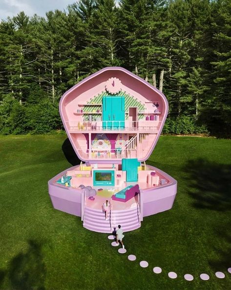 HIGHSNOBIETY | @airbnb is tapping into 90s nostalgia with their life-size Polly Pocket house. 🏠️⁠ ⁠ Located in Littleton, Massachusetts, the Polly Pocket... | Instagram Polly Pocket House, Skylight Covering, Walk Through Closet, Standing Seam Roof, New England Farmhouse, Floral Textile, Wood Cladding, Wooden Cabins, Building A Pool