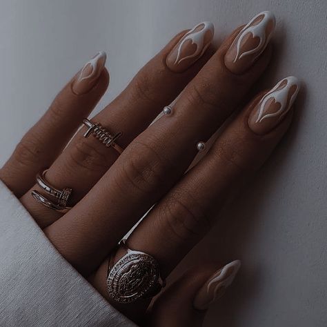 Best Acrylic Nails Designs, Romantic Academia Aesthetic, Spring Nails 2022, August Nails, Simple Acrylic Nails, French Tip Acrylic Nails, Classy Acrylic Nails, Pretty Gel Nails, Minimalist Nails