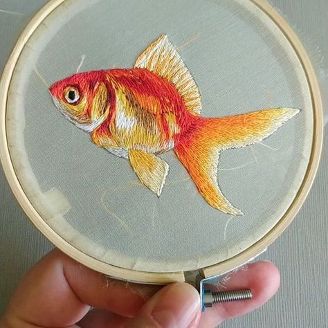 Bullion Embroidery, Embroidery Hoop Wall Art, Diy Embroidery Patterns, Basic Embroidery Stitches, Baby Embroidery, Hand Embroidery Projects, Hand Embroidery Flowers, Thread Painting, Creative Embroidery