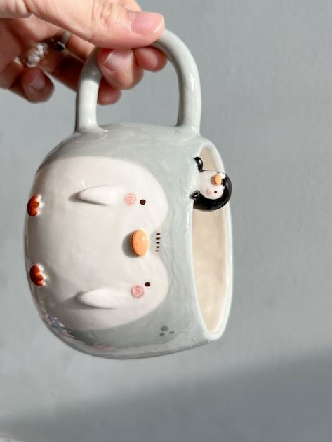 Diy Pottery Painting, Tanah Liat, Clay Diy Projects, Pretty Mugs, Diy Ceramic, Keramik Design, Clay Mugs, Pottery Crafts, Diy Pottery