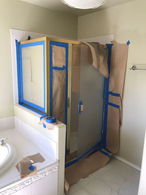 How to Paint a Brass Shower Frame for $30 (Shower Door DIY) Diy Shower Door, Brass Bathroom Fixtures, Bathroom Shower Doors, Painting Shower, Diy Shower, Brass Shower, Shower Surround, Brass Bathroom, Asian Fusion