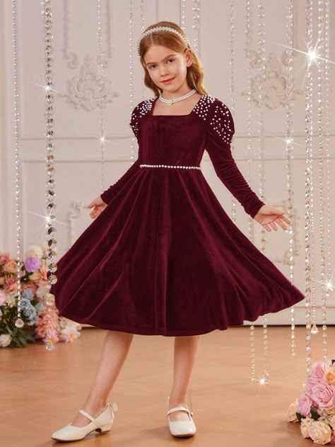 SHEIN Tween Girl Pearls Beaded Gigot Sleeve Velvet Dress | SHEIN USA Velvet Dress For Kids, Baby Wedding Outfit, Burgundy Party, Girls Velvet Dress, Dress Designs For Girls, Kids Christmas Dress, Kids Party Wear Dresses, Gigot Sleeve