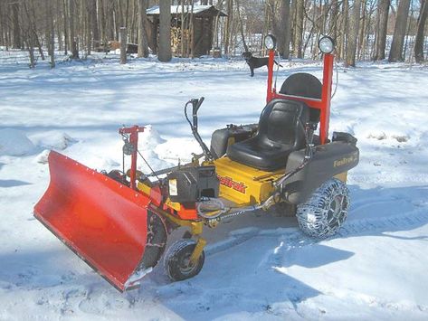 He Plows Snow With His Zero-Turn Riding Mower Homemade Snow, Snow Blades, Homemade Tractor, Landscaping Equipment, Diy Snow, Zero Turn Lawn Mowers, Lawn Tractors, Riding Mowers, Heavy Snow