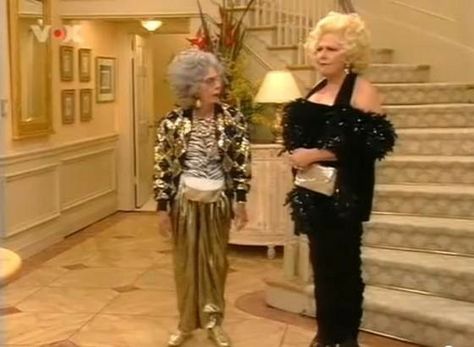 Grandma Yetta, Nana Fine, Die Nanny, Grandma Costume, Miss Fine, Fran Drescher, The Nanny, Golden Girls, Old Movies