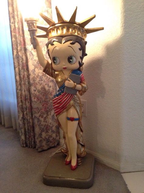 Betty Boop Statue of Liberty lamp Betty Boop Figurines, Life Size Statues, Betty Boop, Life Size, Statue Of Liberty, Figurines, Princess Zelda, Statue, Zelda Characters