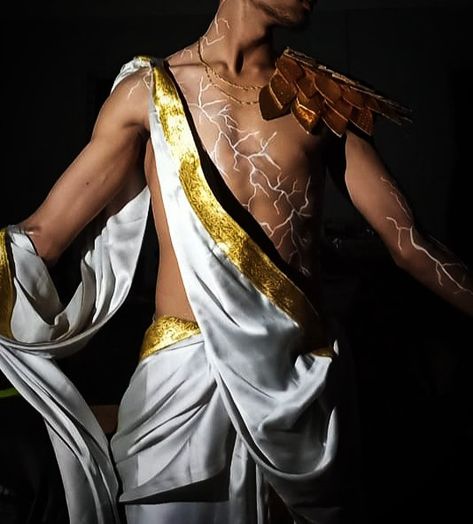 Zeus Inspired Outfits, Mens Greek God Costume, Greek Mythology Outfits Male, Greek God Outfits Men, Zeus Cosplay, Apollo Costume, Greek God Costume Male, Zeus Costume, God Costume