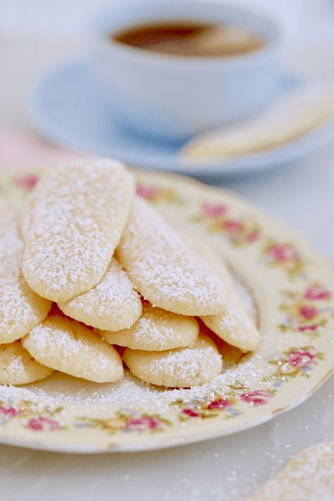 Pale, sweet, and just like a normal ladyfinger, my Egg-Free Ladyfingers are ideal for anyone egg-free wanting to make these delicate cookies. Ladyfingers Recipe, Homemade Ladyfingers, Lady Fingers Recipe, Egg Substitute In Baking, Bigger Bolder Baking, Eggless Recipes, Tiramisu Recipe, Substitute For Egg, Lady Fingers