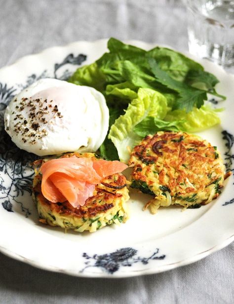 Amelia Freer, Quick Breakfasts, Nutritional Therapist, Light Lunch, Food Words, Celebrity Chefs, Latest Recipe, Quick Breakfast, Salmon Burgers