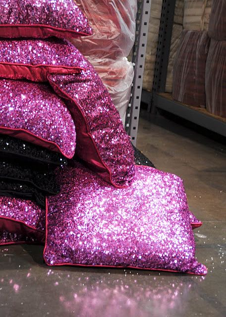 Sparkle Bedroom, Glitter Pillows, Glitter Rosa, Pink Glam, I Believe In Pink, Pink Cushions, Pink Sparkly, Pink Pillows, Tickled Pink