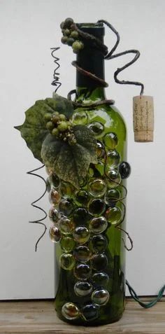 Wine Bottle Project, Wine Bottle Light, Wine Bottle Corks, Recycled Glass Bottles, Wine Craft, Wine Bottle Art, Wine Decor, Altered Bottles, Lighted Wine Bottles