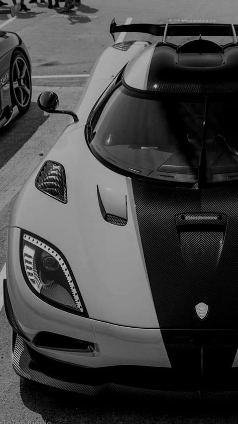 Black And White Car Wallpaper, Koenigsegg Wallpapers, Black And White Wallpapers, Hyper Cars, Black Porsche, Cars Wallpapers, Mclaren Cars, Sports Car Wallpaper, Grey Car