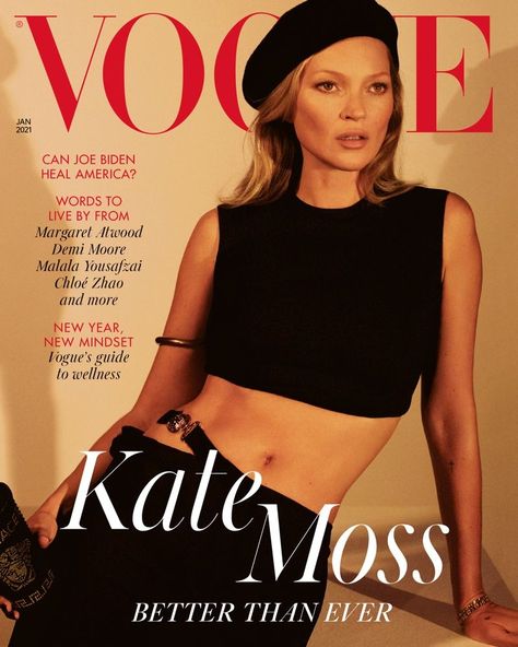 Supermodel Kate Moss wears Versace on Vogue UK January 2021 cover. Alas Marcus Piggott, Mert And Marcus, Vogue Magazine Covers, Romee Strijd, Model Lifestyle, Fashion Cover, Vogue Covers, Vogue Uk, Face Hydration