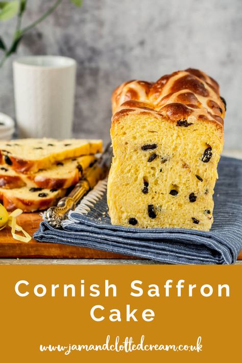 Heavy Cake Recipe, Yeasted Cake, British Food Traditional, Saffron Cake, Pasties Recipes, Saffron Recipes, British Cooking, Best Blueberry Muffins, British Desserts