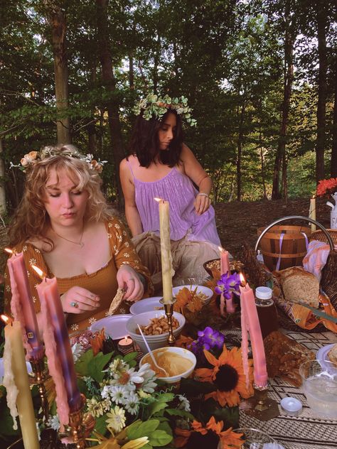 Whimsy Birthday Party, Ethereal Aesthetic Party Theme, Faerie Party Aesthetic, Enchanted Forest Dinner Party, Fae Party Aesthetic, Midsummer Birthday Party, Fairy Party Adult, Fairy Party Aesthetic, Adult Fairy Party