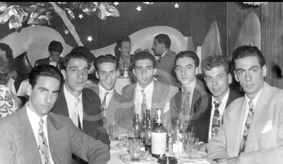 Bookmakers mix with leg-breakers at the mob-controlled “Latin Quarter” nightclub in Manhattan. Seated third from the right is a young burglar named Joseph “Joe Yack” Yacovelli who 20 years later was appointed leader of the Columbo organization and credited with dispatching the team of gunmen that killed “Crazy” Joe Gallo as he dined with family on his 43rd birthday. Mafia Pics, Joe Gallo, Public Enemies, 43rd Birthday, Mafia Gangster, Chicago Outfit, Mafia Families, Wise Guys, Latin Quarter