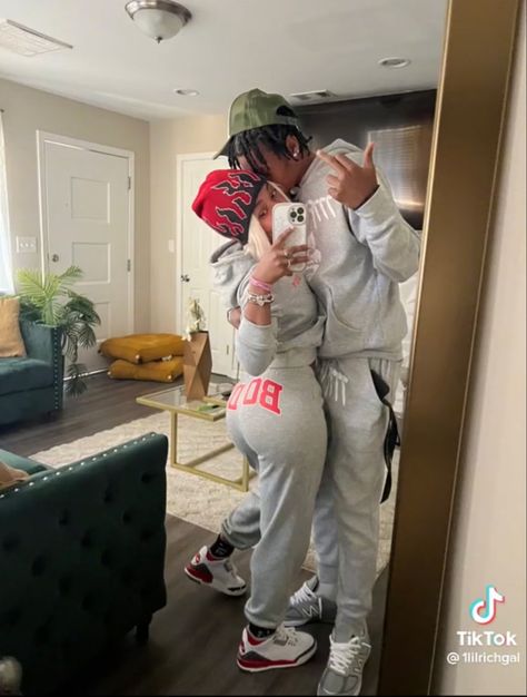 Cute Black Couple Photos, Couple Flicks, Mood With Bae, Phineas Y Ferb, Couple Fits, Black Relationship Goals, Best Friend Outfits, Black Couple, Cute Couple Outfits