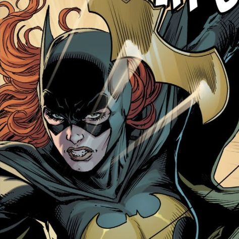 barbara gordon aka batgirl icon. Dc Comics Background, Dc Women Characters, Barbara Gordon Aesthetic, Batgirl Pfp, Barbara Gordon Icons, Batfam Aesthetic, Batgirl Aesthetic, Barbara Gordon Oracle, Dc Heroines