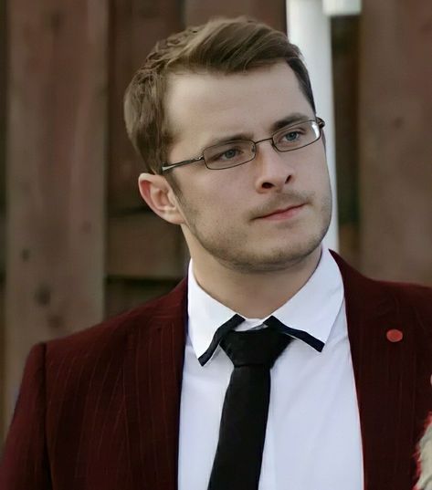 Max Bowden, Ballum Eastenders, Ben Mitchell, Actors, Quick Saves, Pie