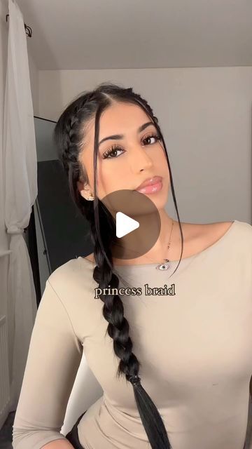 Alisha Kaur on Instagram: "princess braid🤎😚 #hairstyle #hairtutorial #hairinspo #hairideas #hairstyles #braid #braidedhair #braidedhairstyles #explore #reels" Easy Side Braid, Hair Tiktok, Princess Braid, Easy And Beautiful Hairstyles, Hair Bands Diy, Easy Hairstyles Quick, Easy Hairstyles For School, Twist Ponytail, Greasy Hair Hairstyles