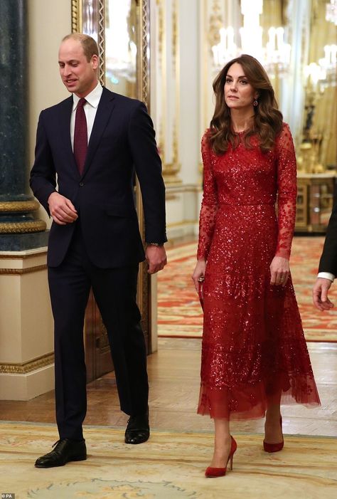 Kate Middleton Stil, Style Kate Middleton, Kate Und William, Herzogin Von Cambridge, Prince William Et Kate, William E Kate, Princesse Kate Middleton, Kate Middleton And Prince William, Sparkly Gown