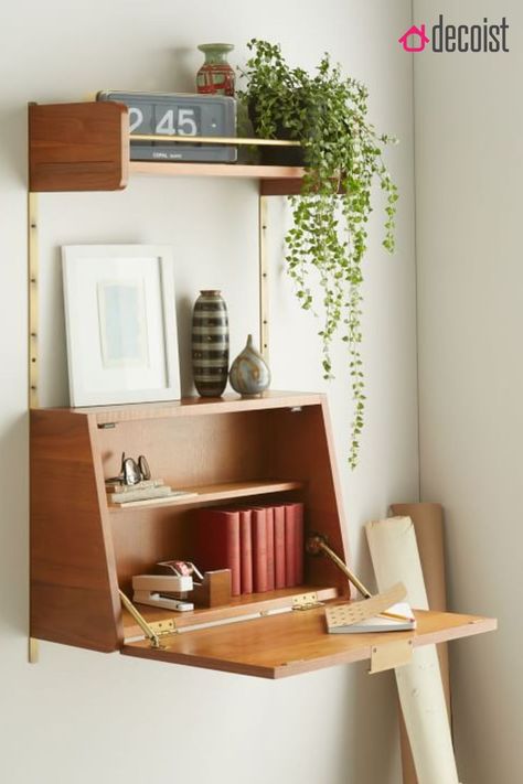 Today we feature 20 workspaces where fold away desks take center stage. From custom-built wonders to DIY solutions you can try at home, keep reading for a collection of eye-catching, practical, and interesting fold-down desks! // Desks // Fold-Down Desks // Offices // Office Desk // Home Office // Studio Apartment Storage, Koti Diy, Home Office Shelves, Fold Down Desk, Apartment Storage, Desks For Small Spaces, Wall Mounted Desk, Folding Desk, Wall Desk